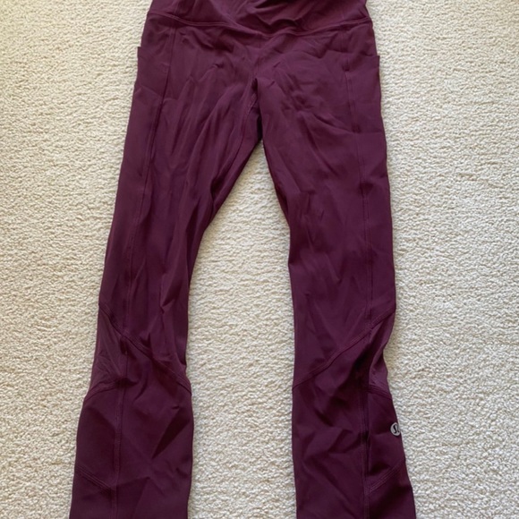 lululemon maroon mesh logo leggings - Picture 3 of 4